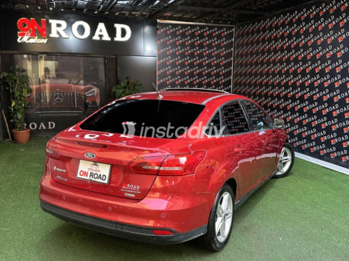 Ford Focus 2017 Red Automatic Used for Sale in Nasr city - 5