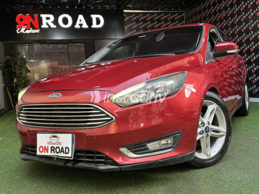 Ford Focus 2017 Red Automatic Used for Sale in Nasr city - 9