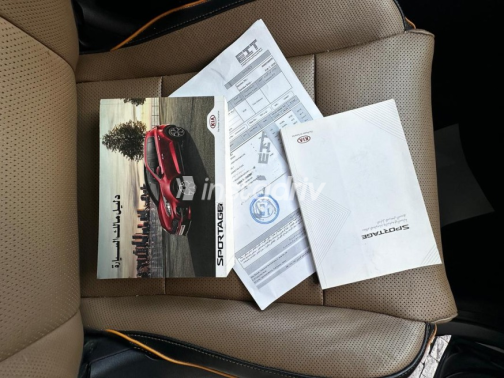 Kia Sportage 2022 Green Automatic Used for Sale in Nasr city - 4