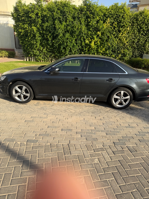 Audi A4 2019 Gray Automatic Used for Sale in Cairo - 4