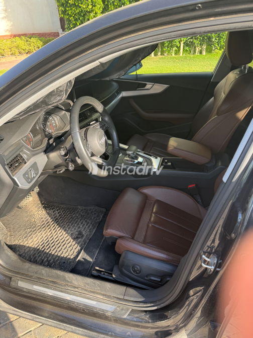 Audi A4 2019 Gray Automatic Used for Sale in Cairo - 8