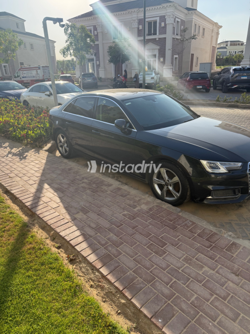 Audi A4 2019 Gray Automatic Used for Sale in Cairo - 9