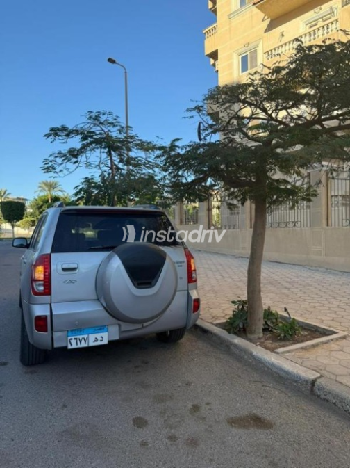 Chery Tiggo 3 2017 Silver Automatic Used for Sale in Sheikh Zayed City - 10