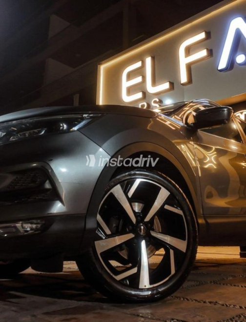 Nissan Qashqai 2019 Gray Automatic Used for Sale in Heliopolis - 9