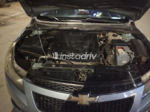 Chevrolet Cruze 2010 Cyan Automatic Used for Sale in Cairo - 5