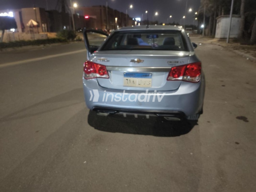 Chevrolet Cruze 2010 Cyan Automatic Used for Sale in Cairo - 7