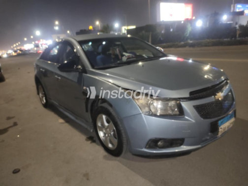 Chevrolet Cruze 2010 Cyan Automatic Used for Sale in Cairo - 8