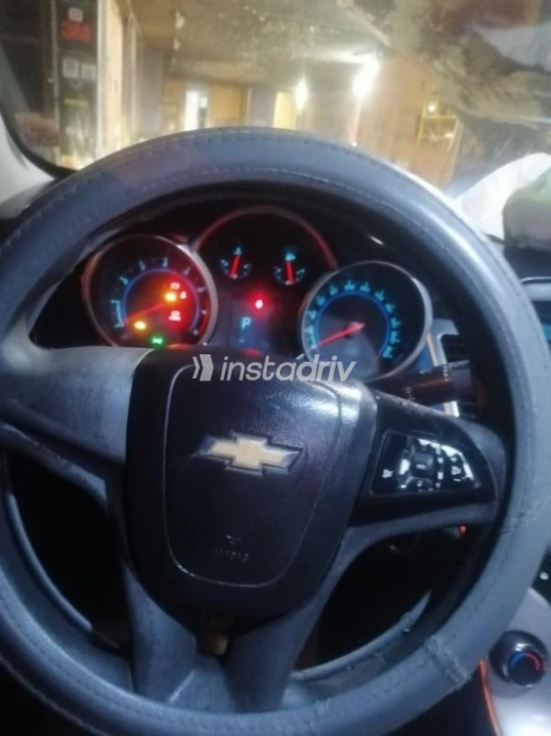 Chevrolet Cruze 2010 Cyan Automatic Used for Sale in Cairo - 10