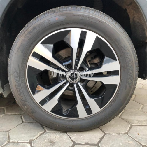 Mercedes GLA 200 2021 Silver Automatic Used for Sale in Greater Cairo ( Cairo + Giza) - 8