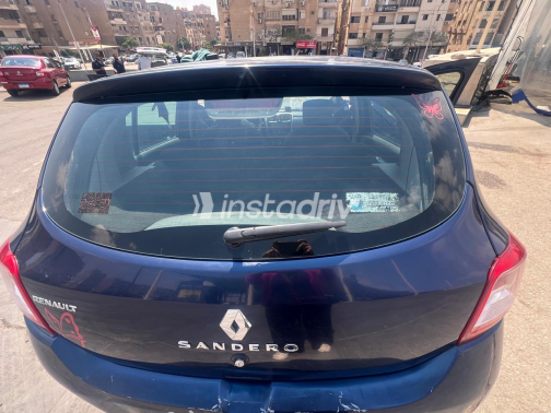 Renault Sandero 2017 Blue Automatic Used for Sale in Cairo - 6