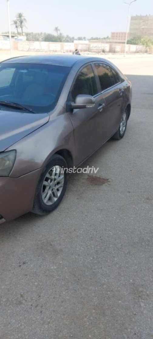 Geely Emgrand 7 2018 White Automatic Used for Sale in Greater Cairo ( Cairo + Giza) - 3