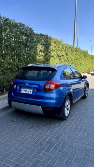Brilliance FRV Cross 2015 Blue Manual Used for Sale in Sheikh Zayed City