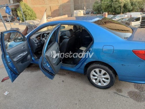 بى واى دى‬ F3 2022 أبيض أوتوماتيك مستعملة للبيع في القاهرة الكبرى ( القاهرة - الجيزة) - 5