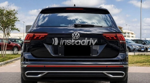 Volkswagen Tiguan 2021 Black Automatic Used for Sale in Sheikh Zayed City - 2