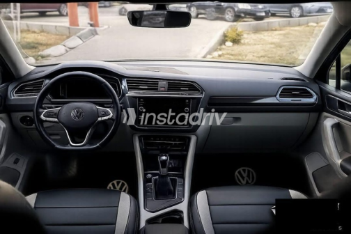 Volkswagen Tiguan 2021 Black Automatic Used for Sale in Sheikh Zayed City - 6