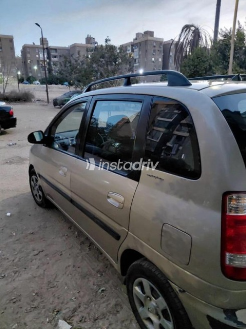Hyundai Matrix 2006 Gold Automatic Used for Sale in Nasr city - 1
