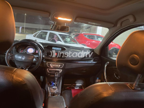 Renault Fluence 2015 Mocha Automatic Used for Sale in El Minya - 6