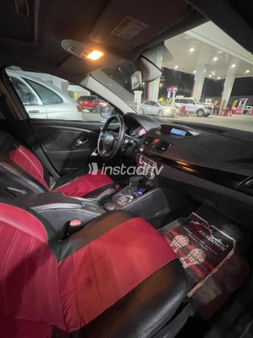 Renault Fluence 2015 Mocha Automatic Used for Sale in El Minya - 10
