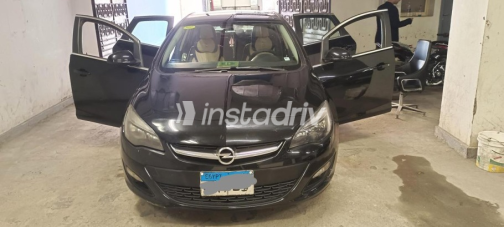 Opel Astra 2020 White Automatic Used for Sale in Greater Cairo ( Cairo + Giza) - 2