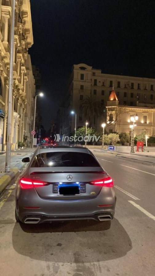 مرسيدس C 180 2025 رمادي غامق أوتوماتيك مستعملة للبيع في الإسكندرية - 3