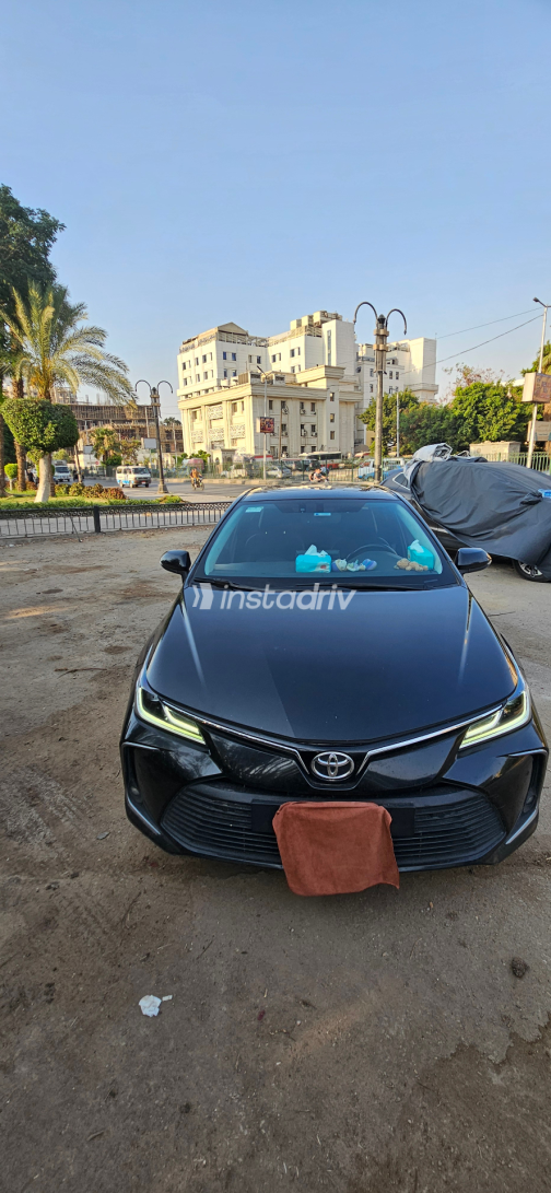 Toyota Corolla 2019 Black Automatic Used for Sale in Cairo - 4