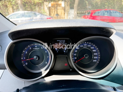 Hyundai Elantra MD 2012 Bronze Automatic Used for Sale in Giza - 2
