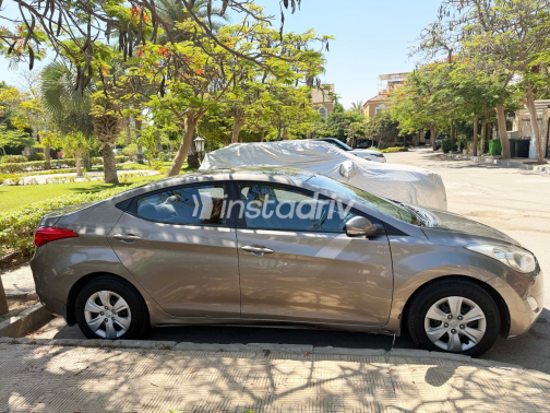 Hyundai Elantra MD 2012 Bronze Automatic Used for Sale in Giza - 6