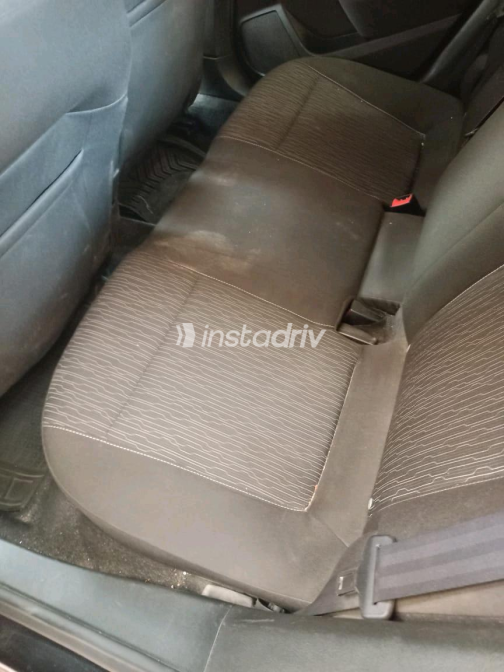 Opel Astra 2016 Black Automatic Used for Sale in Cairo - 4