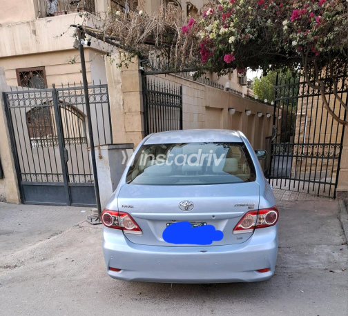 Toyota Corolla 2012 White Automatic Used for Sale in Cairo - 2