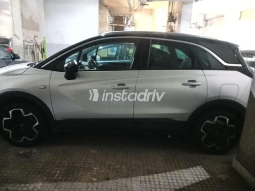 Opel Crossland 2023 Silver Automatic Used for Sale in Alexandria - 3