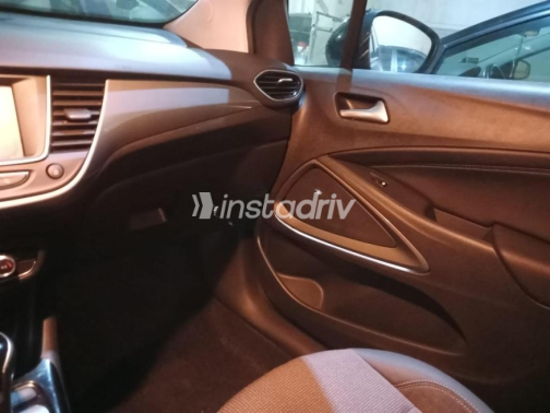 Opel Crossland 2023 Silver Automatic Used for Sale in Alexandria - 7