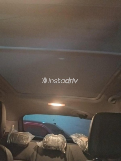 Opel Crossland 2023 Silver Automatic Used for Sale in Alexandria - 8