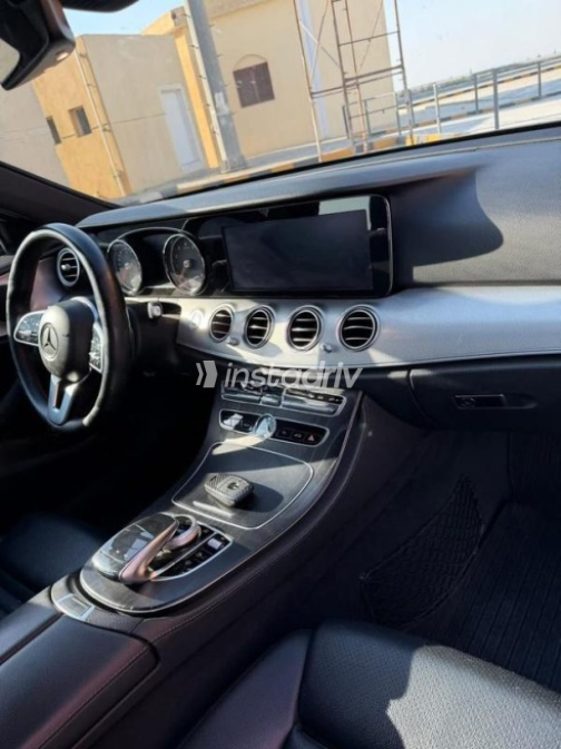 Mercedes E 180 2019 White Automatic Used for Sale in Greater Cairo ( Cairo + Giza) - 2
