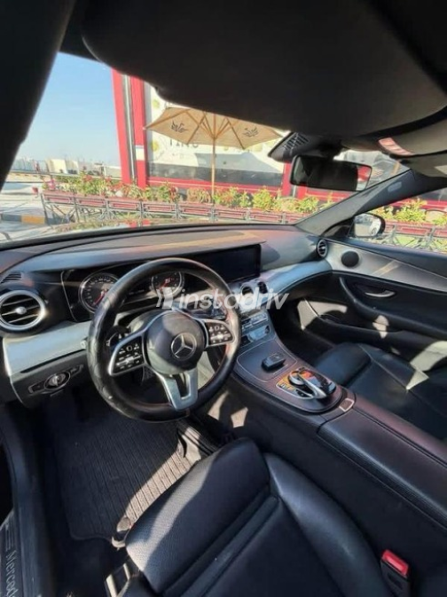 Mercedes E 180 2019 White Automatic Used for Sale in Greater Cairo ( Cairo + Giza) - 5