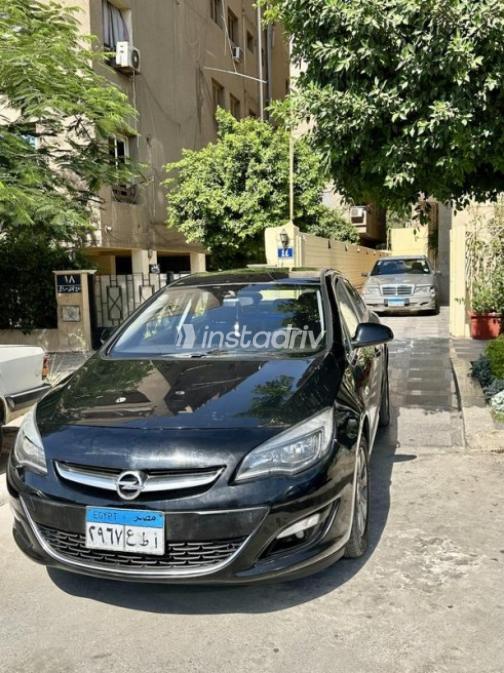 Opel Astra 2020 White Automatic Used for Sale in Greater Cairo ( Cairo + Giza) - 2