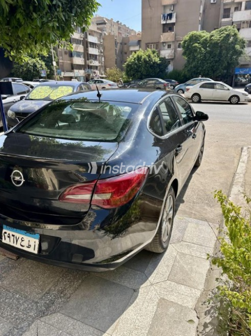 Opel Astra 2020 White Automatic Used for Sale in Greater Cairo ( Cairo + Giza) - 10