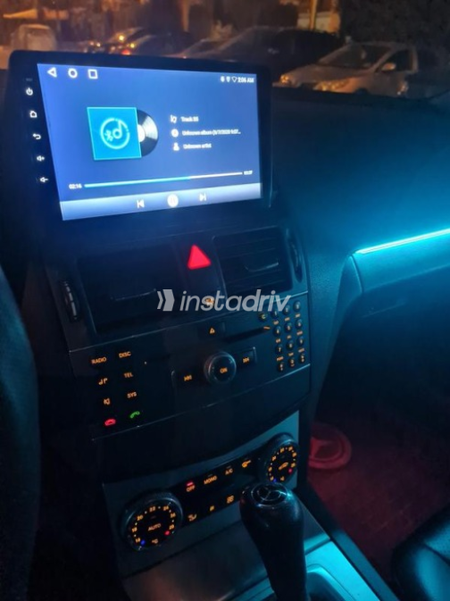 Mercedes C 180 2010 Black Automatic Used for Sale in Cairo - 3
