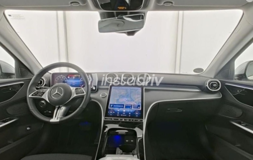 Mercedes C 180 2025 Silver Automatic Used for Sale in Cairo - 4