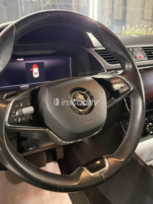 Skoda Superb 2022 Black Automatic Used for Sale in Nasr city - 5