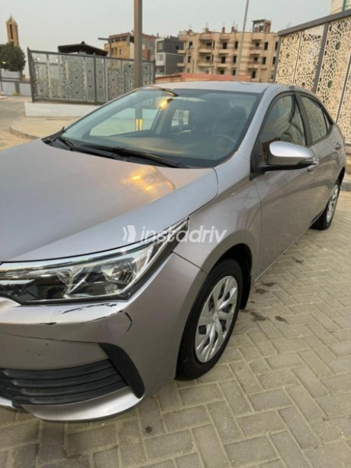 Toyota Corolla 2018 White Automatic Used for Sale in Greater Cairo ( Cairo + Giza) - 5