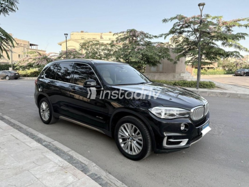 بي ام دبليو X5 2015 أسود أوتوماتيك مستعملة للبيع في مدينتى - 3