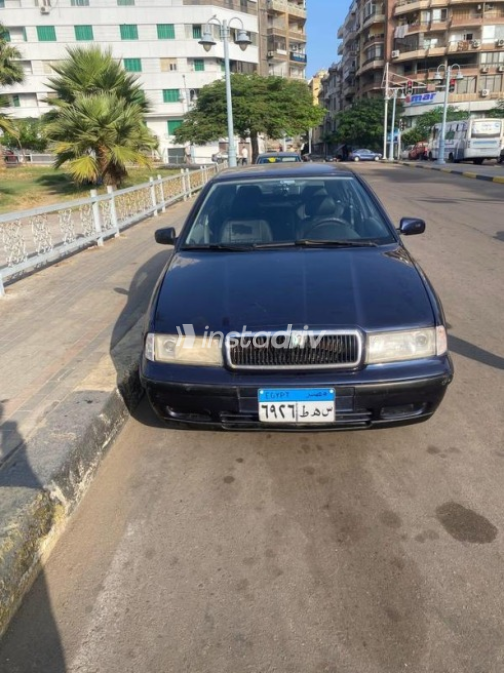 سكودا اوكتافيا A4 1998 أزرق غامق أوتوماتيك مستعملة للبيع في الإسكندرية - 10