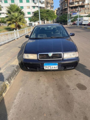 سكودا اوكتافيا A4 1998 أزرق غامق أوتوماتيك مستعملة للبيع في الإسكندرية
