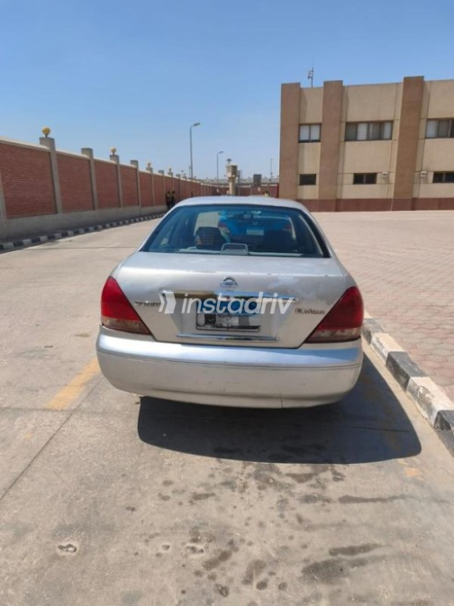 Nissan Sunny 2009 Silver Automatic Used for Sale in Cairo - 4
