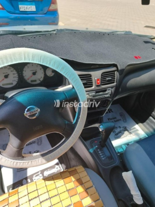 Nissan Sunny 2009 Silver Automatic Used for Sale in Cairo - 5