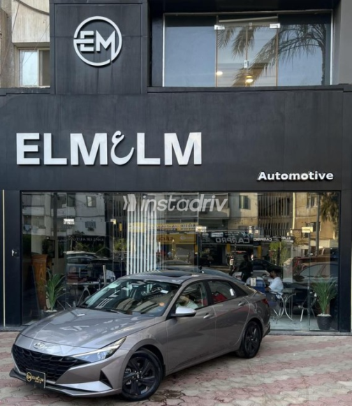 Hyundai Elantra 2022 Gray Automatic Used for Sale in Cairo - 1