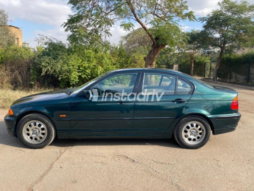 BMW 318 2000 Dark Green Automatic Used for Sale in Cairo - 3