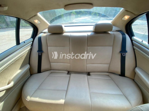 BMW 318 2000 Dark Green Automatic Used for Sale in Cairo - 10