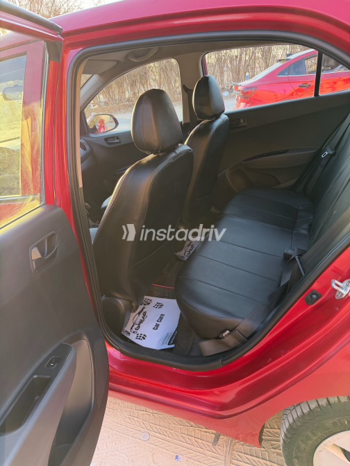 Hyundai Grand i10 2016 White Automatic Used for Sale in Giza - 3