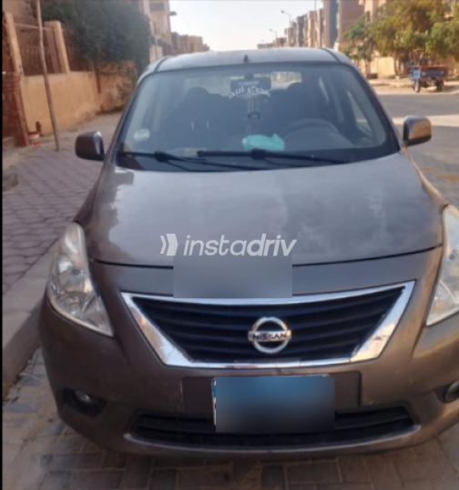 Nissan Sunny 2015 Champagne Automatic Used for Sale in Cairo - 1